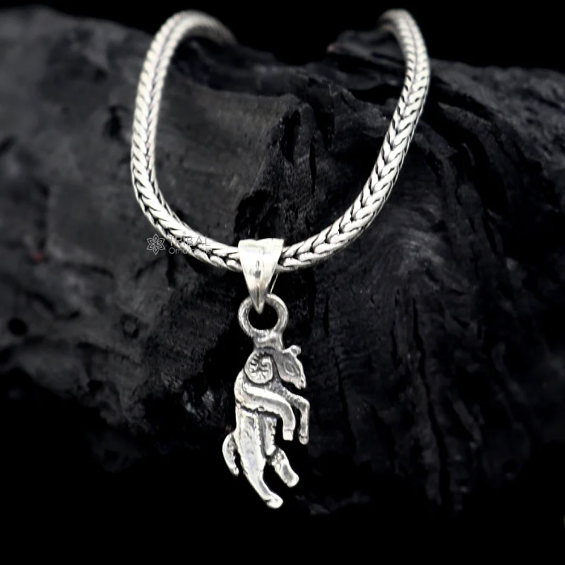 925 Sterling silver Capricorn Zodiac SIGN SYMBOL Pendant best gifting jewelry NSP753