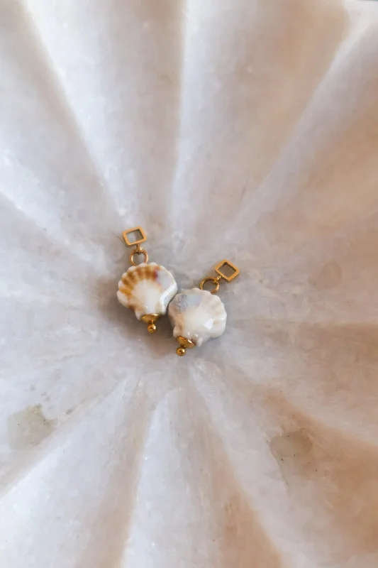 Champagne Scallop Shell Charm