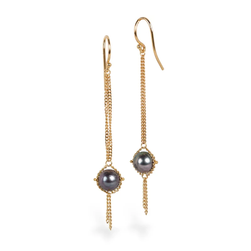 Dewdrop Earrings in Grey Akoya Pearl