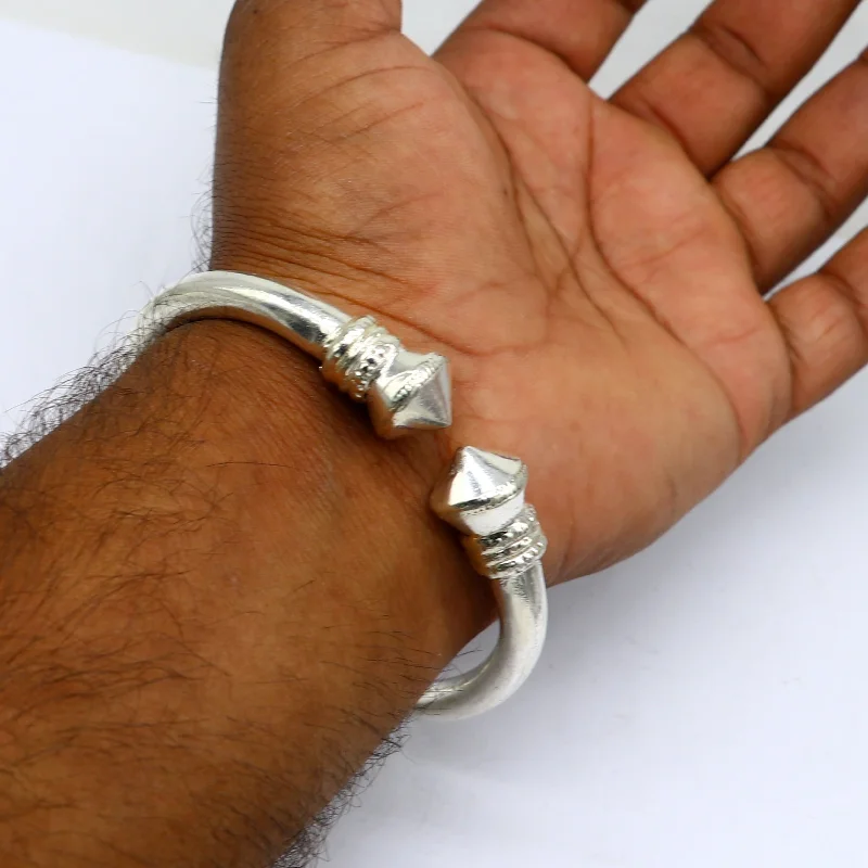 925 sterling silver solid open face adjustable heavy kada bracelet for men, amazing indian traditional cultural design plain kada nsk677