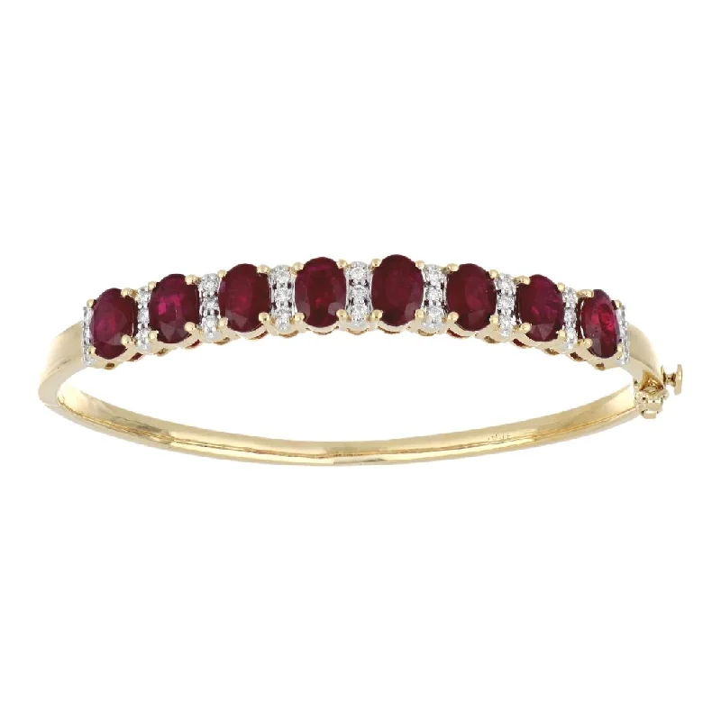 Ruby Bangle (Ruby 7.64 cts. White Diamond 0.44 cts.)