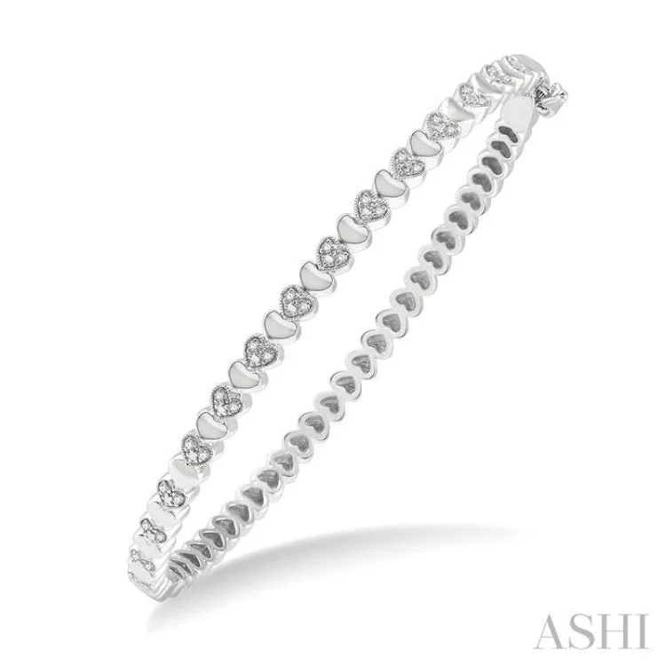 1/6 ctw Puffed Heart Plain and Round Cut Diamond Bangle in Silver